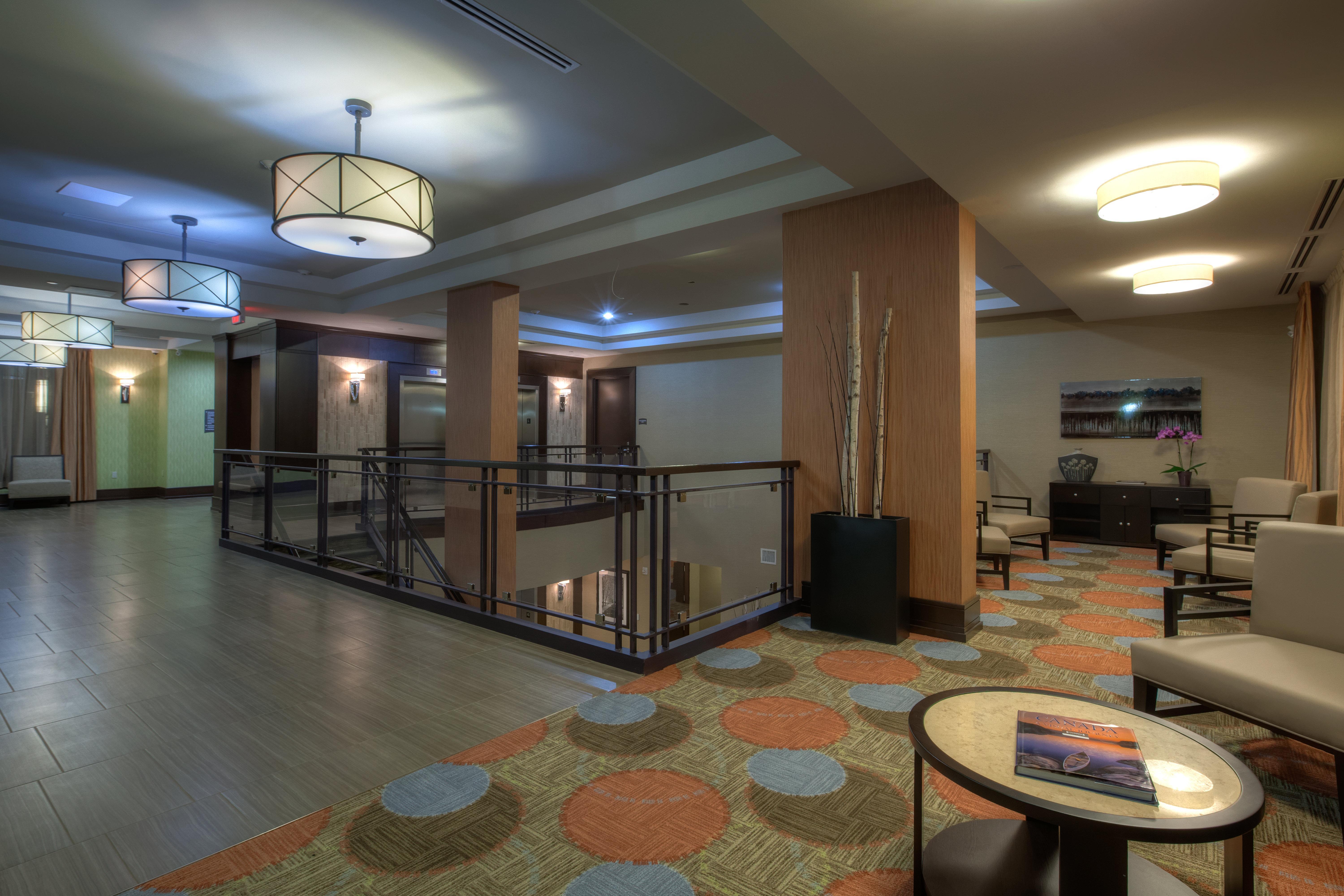 Staybridge Suites Hamilton - Downtown, An Ihg Hotel Buitenkant foto